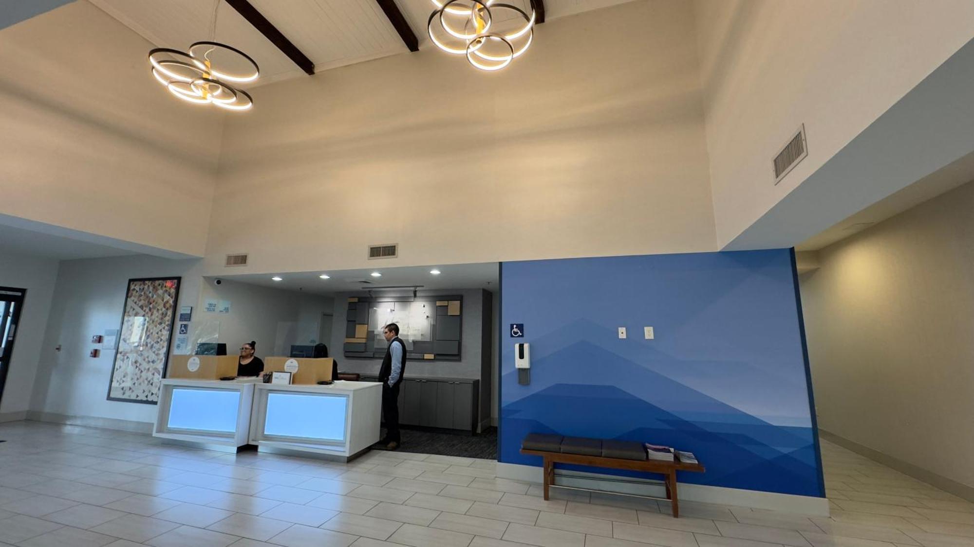 Holiday Inn Express Hotel & Suites Marina By Ihg Экстерьер фото